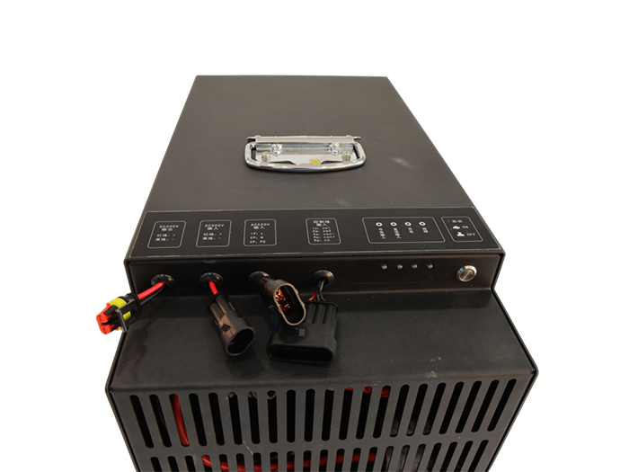 3000W 直流不间断电源（内置电池）DUP-202Q-IA03