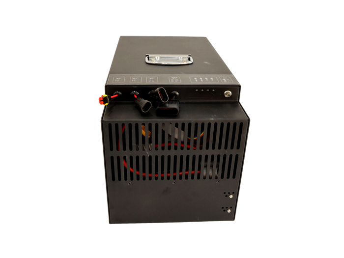 3000W 直流不间断电源（内置电池）DUP-202Q-IA03