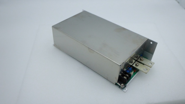 大电流交流恒流源