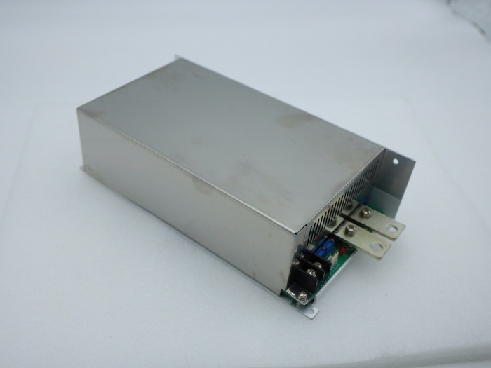 大电流交流恒流源