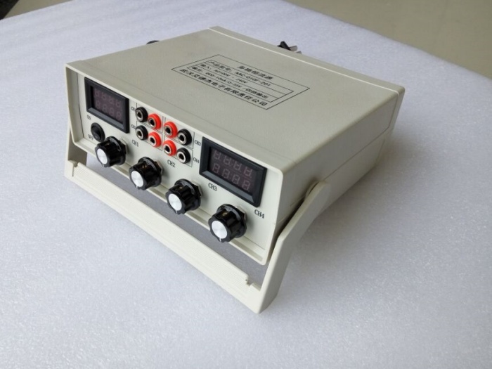 四路直流恒流源